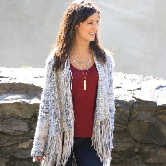 Meet your Posher, Christina - Picture 3 of 7